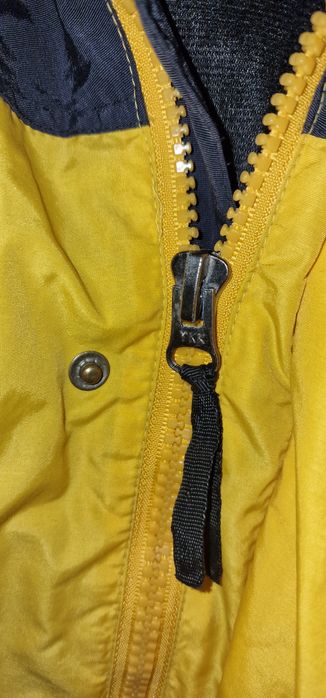 Яке The north face .