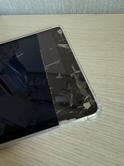 Продам ipad 6 16 gb