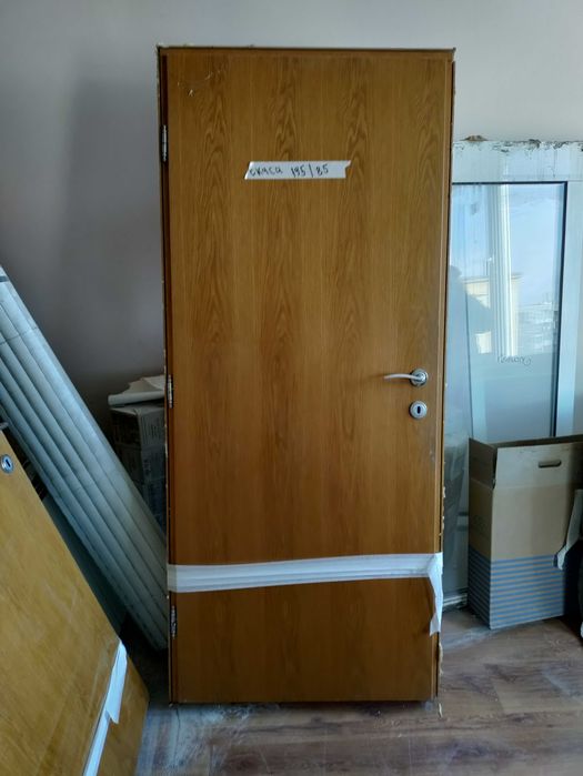 3х Интериорни врати с каси