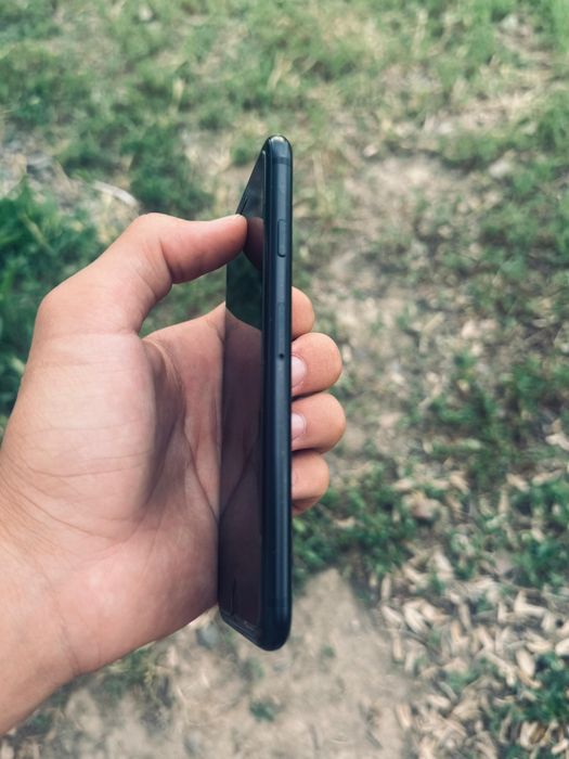 IPhone SE 2020, 128ГБ