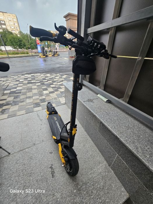 Продам электросамокат Teverun blade mini ultra