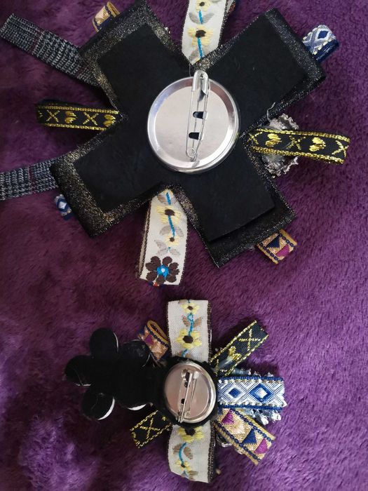 Уникални. брошки