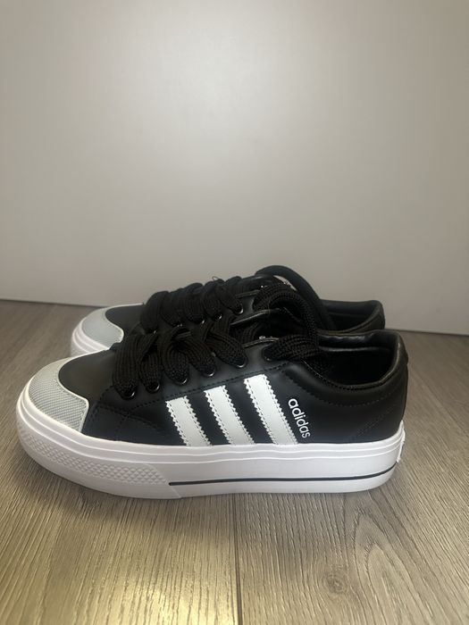 НАМАЛЕНИ Дамски обувки кецове  Adidas НОВИ