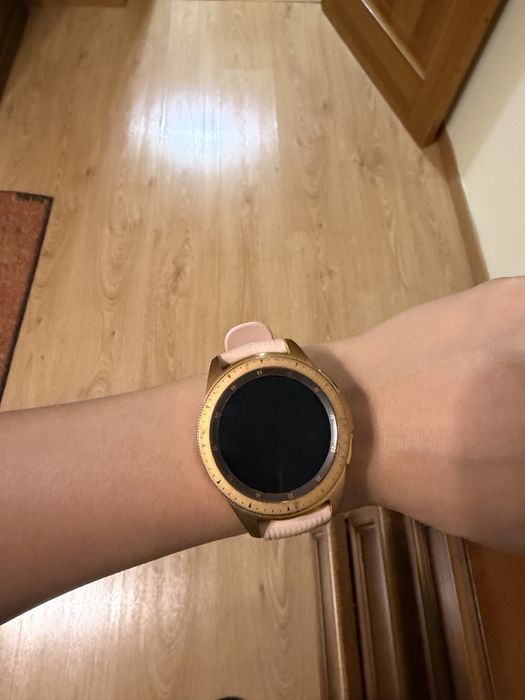 Продам samsung galaxy watch golden rose 2019