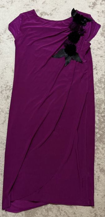 Продам платья женские