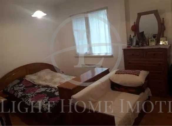 Продава се Тристаен апартамент в Пловдив, Тракия - 72 кв.м за 921 €/кв.м - Снимка #2