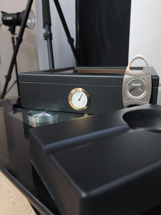 Хумидор за пури Adorini