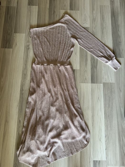 Официална рокля Зара