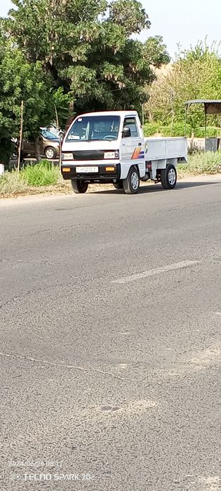 Moshina idiyal haydashga taxlangan