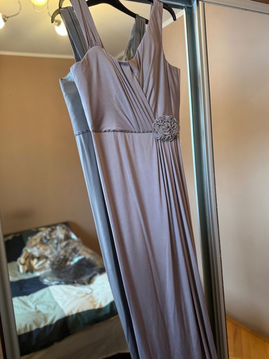 Vând rochie lungă de ocazie (roz prăfuit)