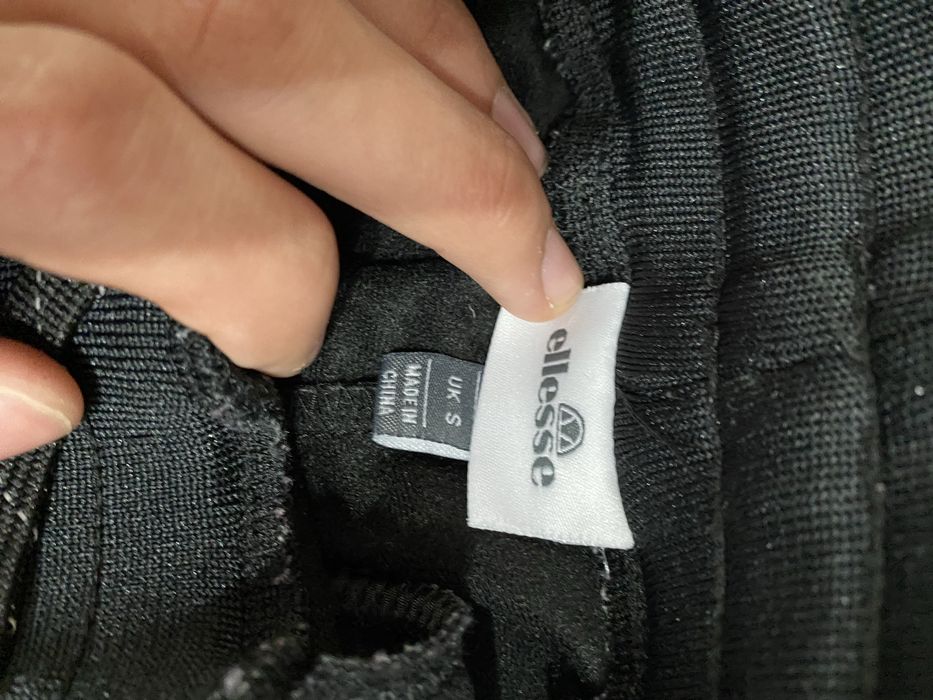 Pantaloni ellesse