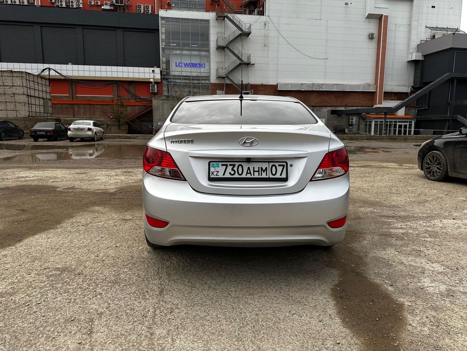 Продам машина.