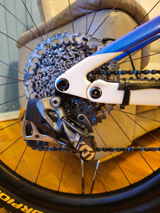 Scott Genius 900 Tuned AXS Планински ендуро велосипед