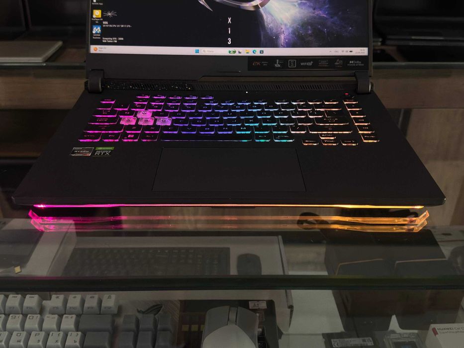ASUS ROG STRIX G515RM Ryzen 7 6800H ram 16 ssd 512 RTX 3060 6Gb