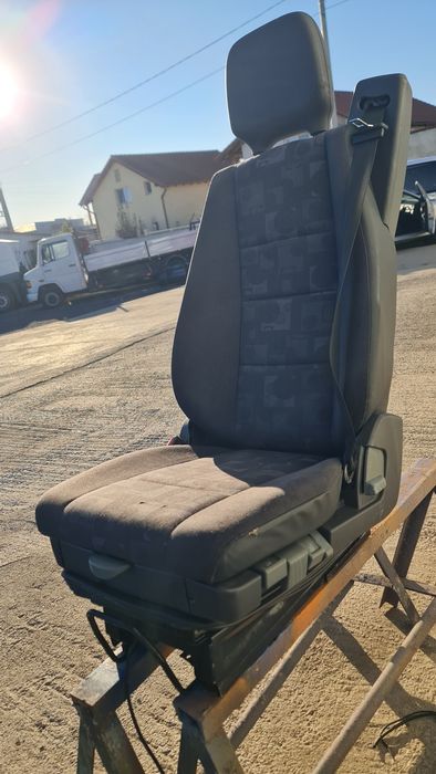 Vand scaun șofer mercedes atego