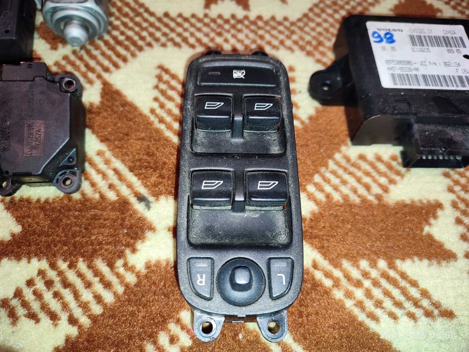 Части от Volvo V50