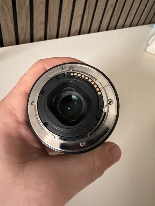 Sony объектив 1.8/35