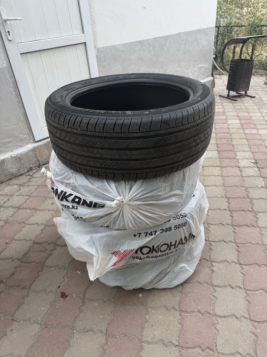 Продам комплект резины michelin