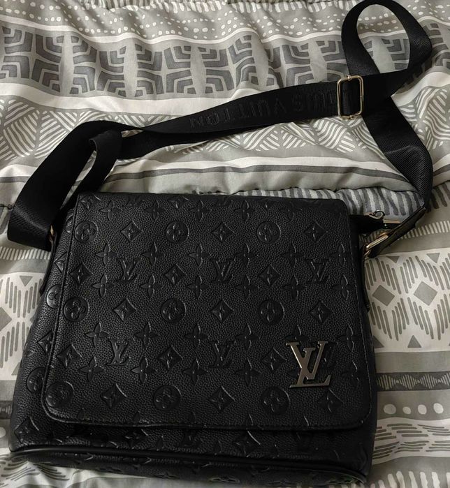 Уникална   Louis  Vuitton
