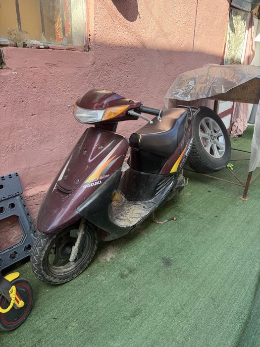Vând scuter Suzuki Sj 50