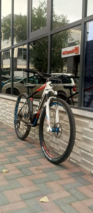 Велосипед cube elite race c68