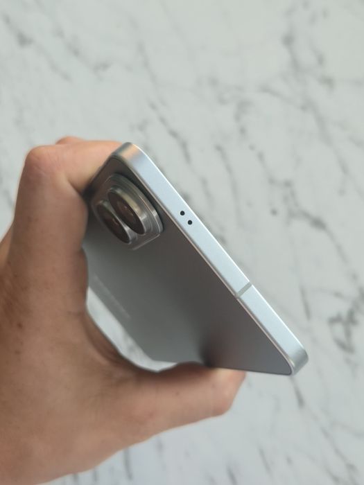 Vand Samsung S25 Edge Knox