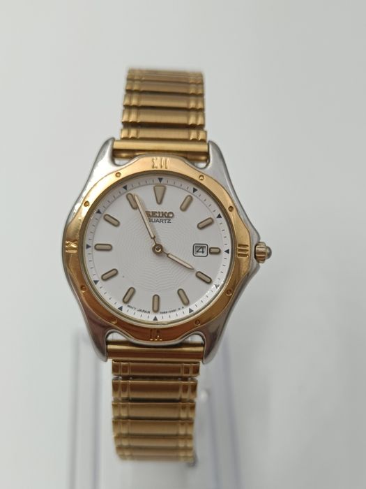 Seiko 7N89-0261  1995  31mm