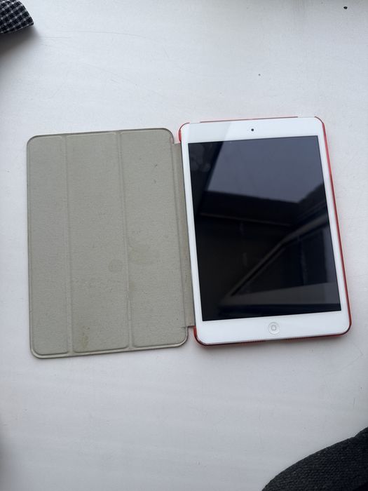 IPad mini 32 гб в хорошем состоянии
