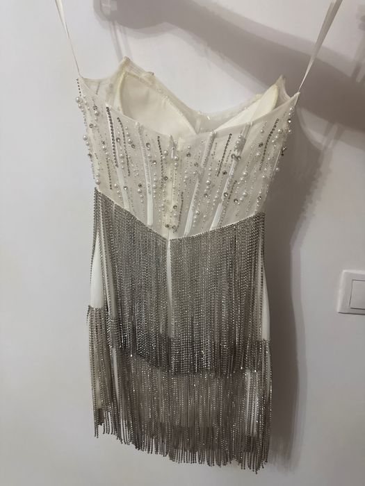 rochie elegantă cu pietre
