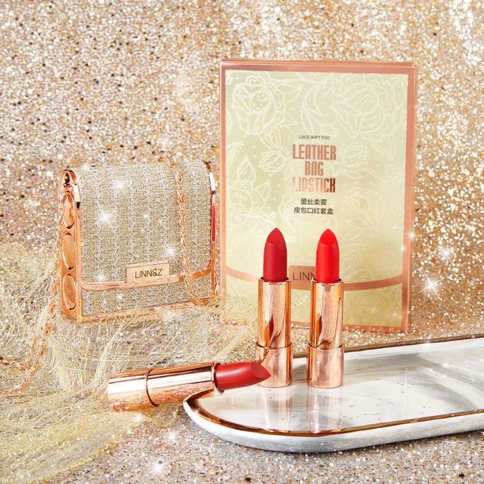 Набор сумочка помад для губ