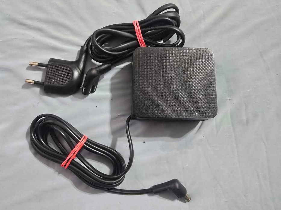 Incarcator original Samsung BN44-01014A 19V 3.11A 59W mufa 6.5x4.4mm cu pin