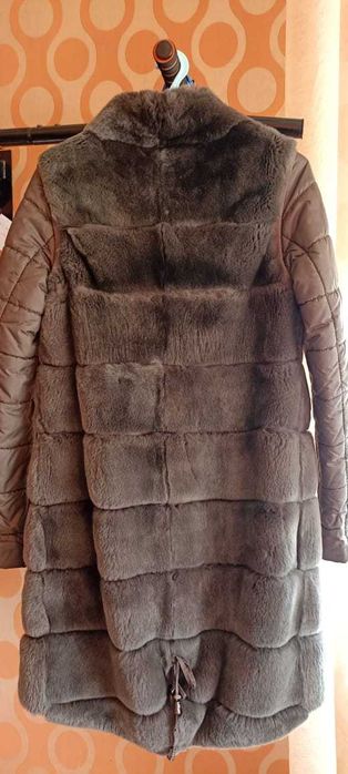 ПРОДАМ  шубу-жилетку
