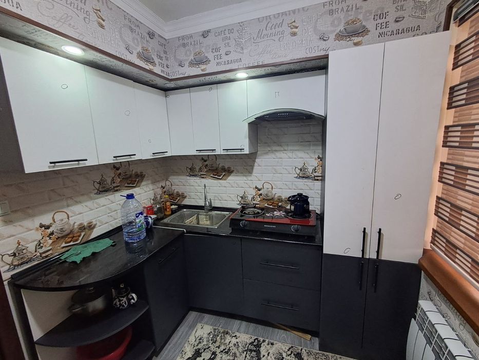 Облгаз ёнида 2 хонали квартира сотилади