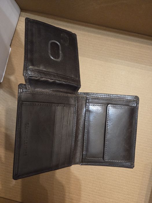 Портфейли/Тефтери от истинска кожа LOT