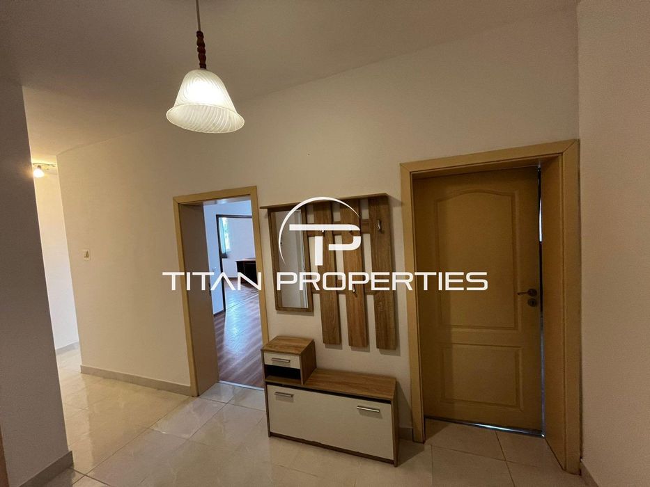 Многостаен апартамент за продажба в кв. Кючук Париж