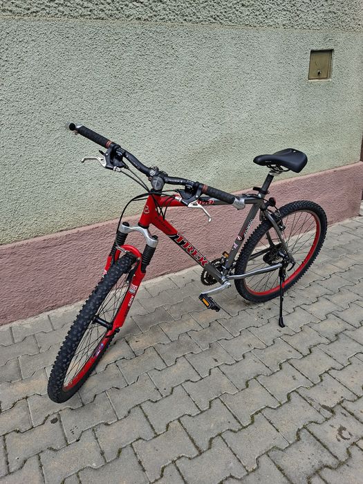Bicicleta Trek aluminiu , 27(9×3)viteze, roti pe 26