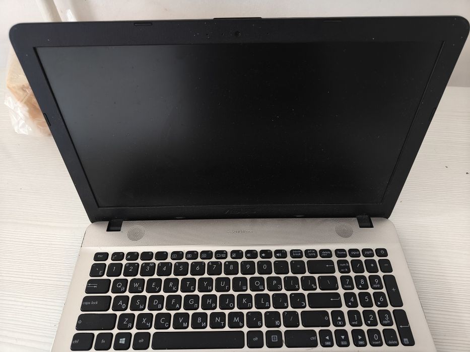 Asus ноутбук i3-6006u, 920m