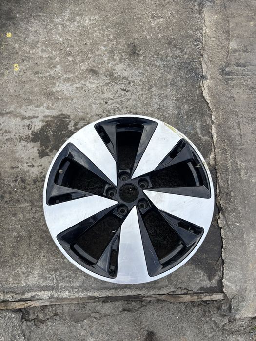 1бр 19” 5х112 audi a5/s5 8B3601025F