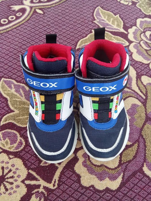 Adidași / Ghete Geox x Super Mario cu luminițe – Mărimea 24