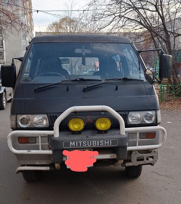 Продам автомобиль Митсубиси Делика