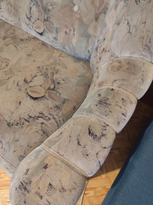 Отдам даром 2 кресла и диван