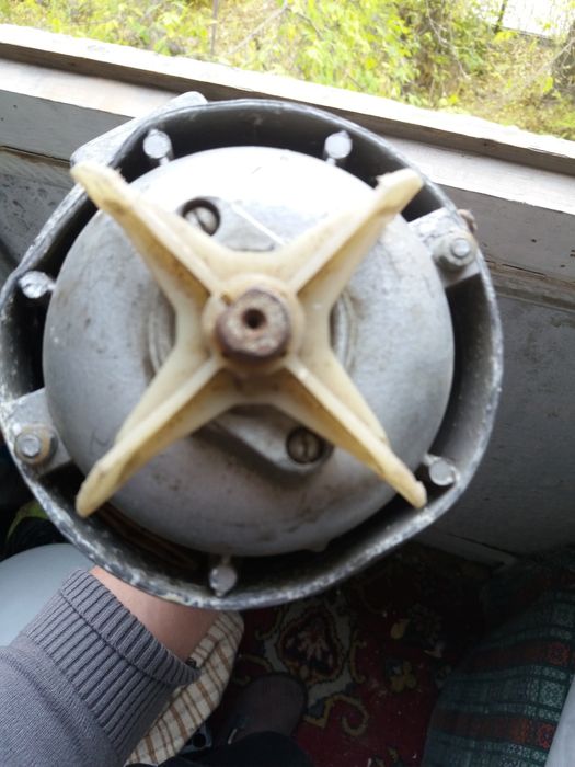 продам электродвигатель