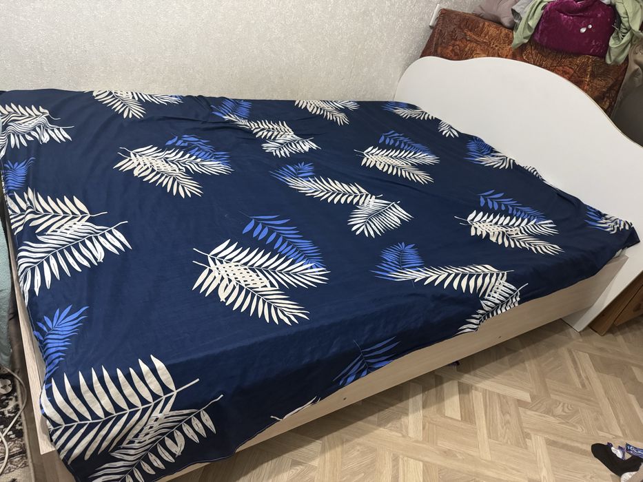 Кровать двуспальная