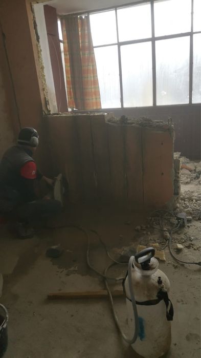 Tăiere beton, decupare pereți, decopertare gresie