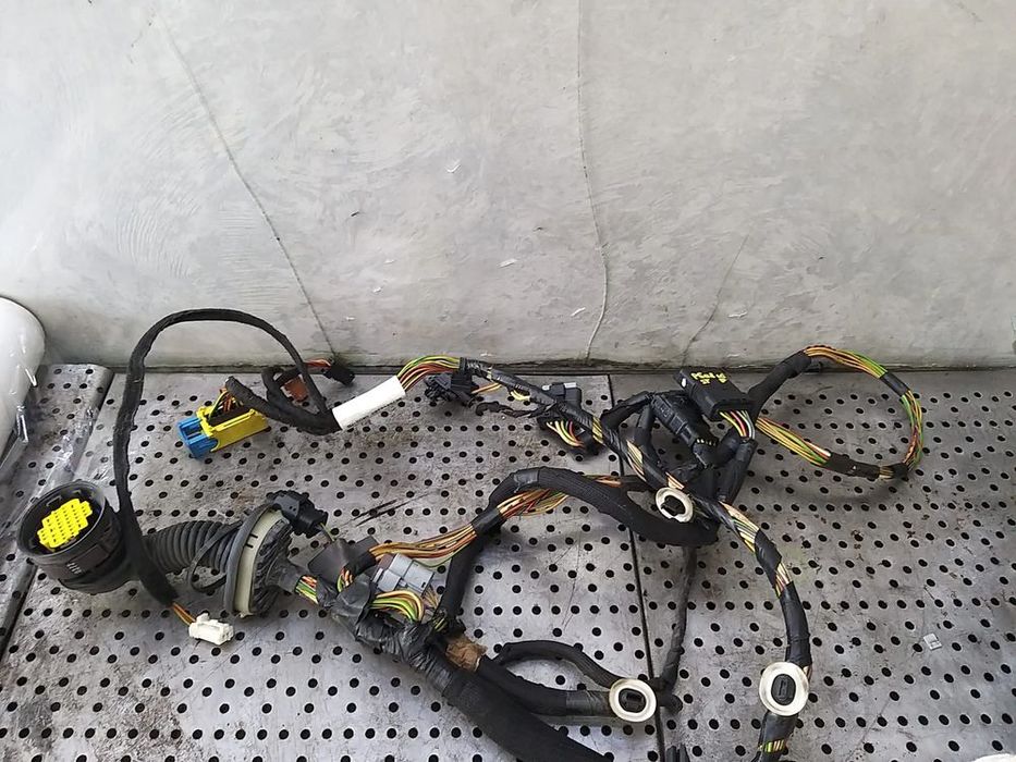 Cablaj instalatie electrica usa stanga fata peugeot 508 1 2010 9675215480