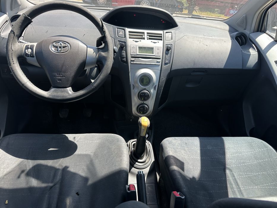 На Части Тойота Ярис 1.4 d4d-90к.с.!