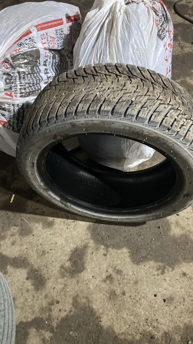 Продам зимние шины ! Шипованные