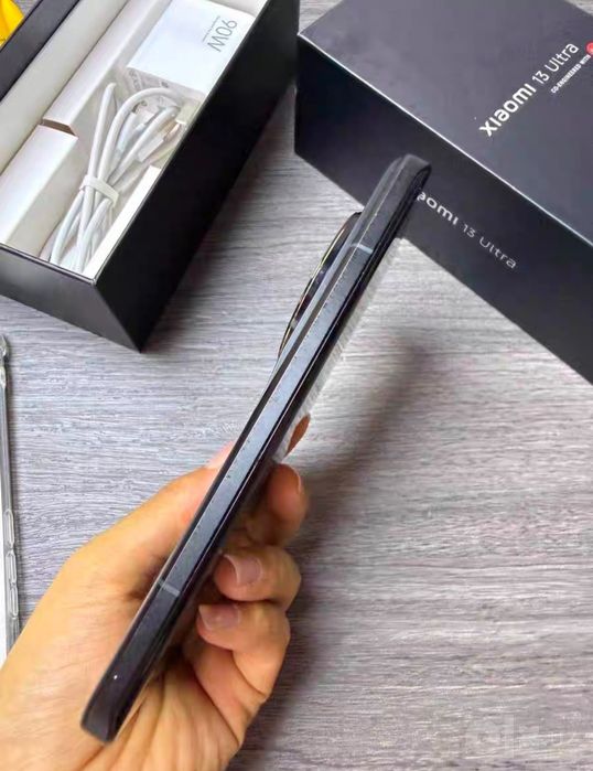 Xiaomi 13 Ultra (16 GB RAM) — Ideal holatda