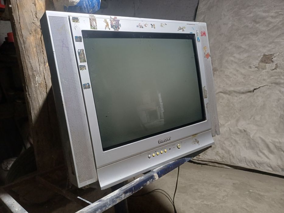 Televizor holati yaxshi hamma kanal oladi