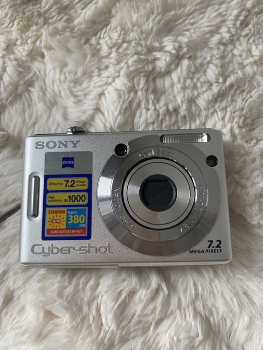 Продаю фотоаппарат Sony